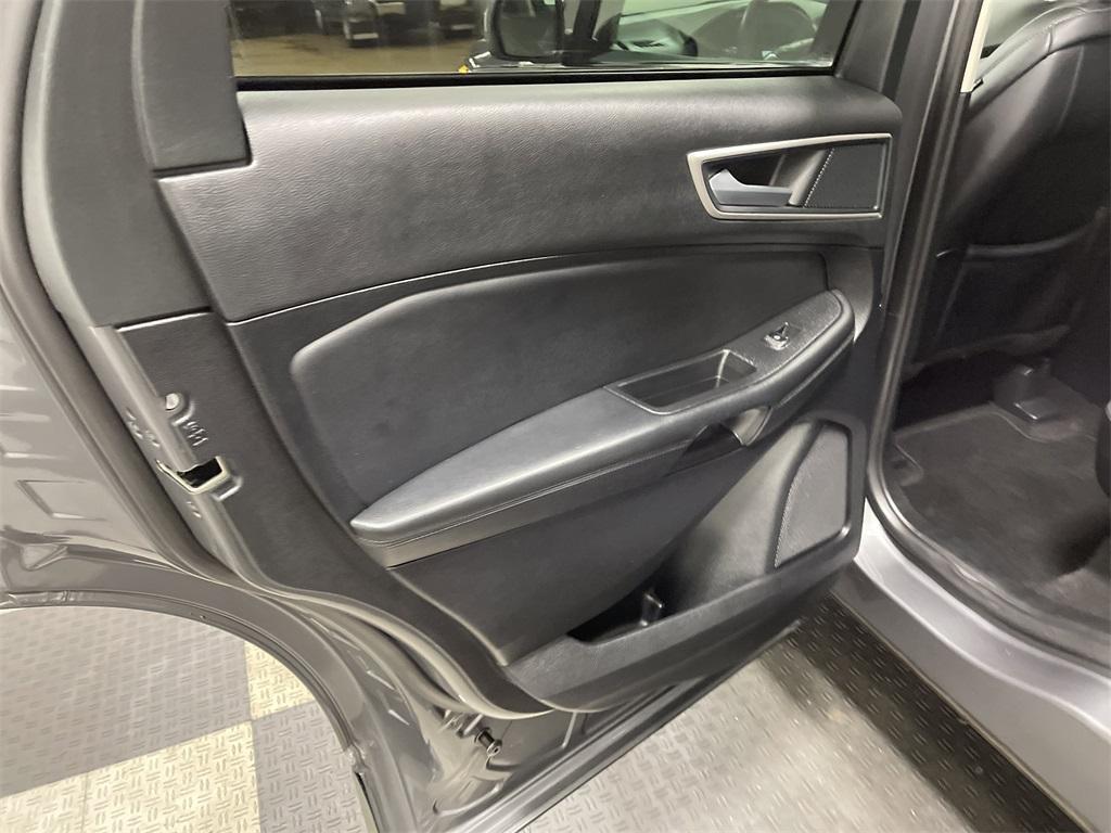 used 2024 Ford Edge car, priced at $22,842