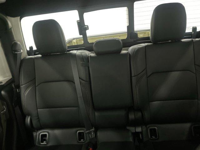 new 2025 Jeep Gladiator car, priced at $40,301