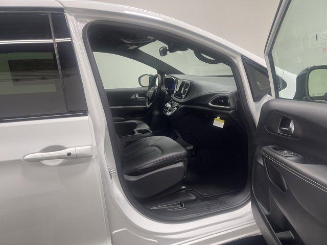 new 2026 Chrysler Pacifica car, priced at $47,060