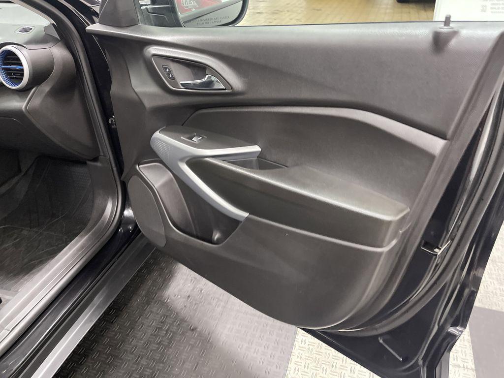 used 2025 Chevrolet Trax car, priced at $21,172