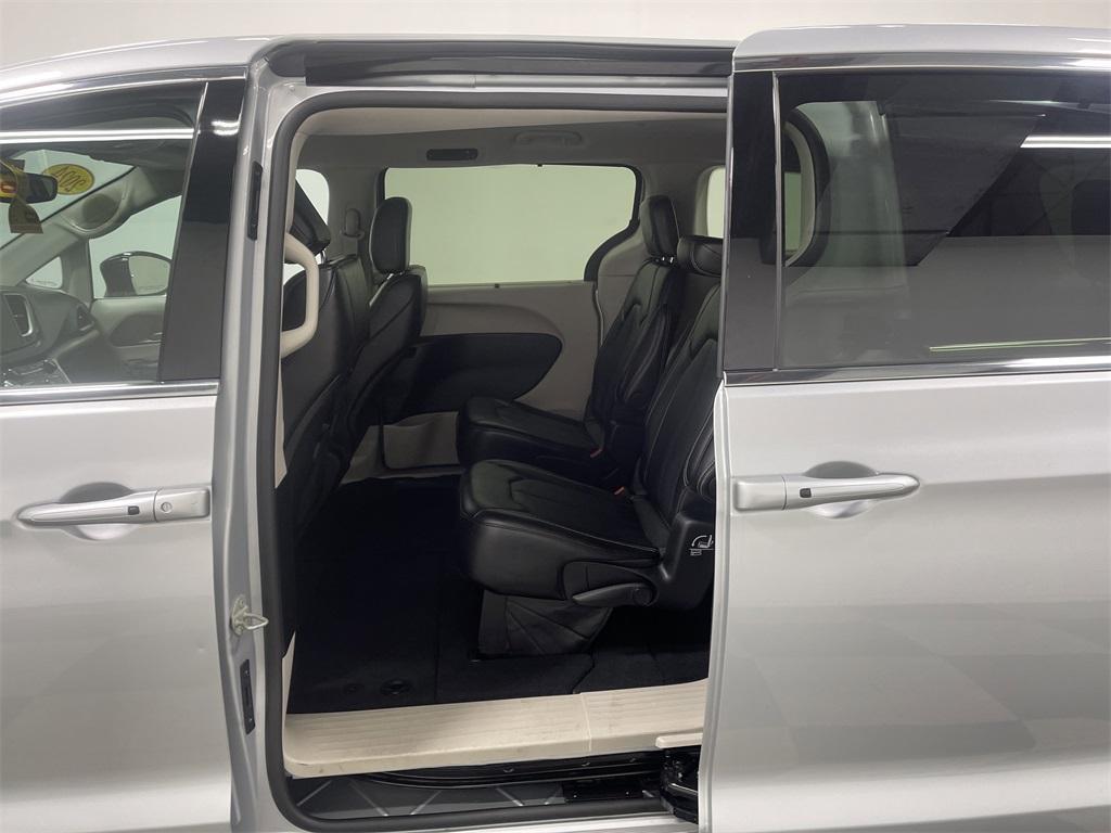 used 2024 Chrysler Pacifica car, priced at $30,278