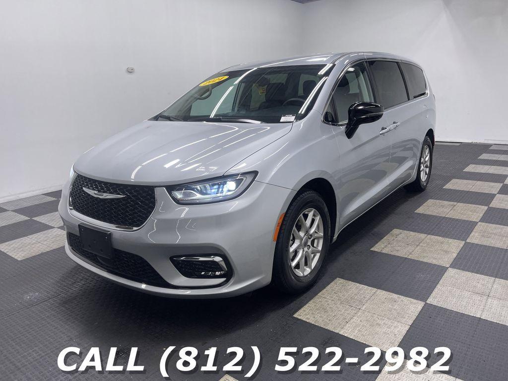 used 2024 Chrysler Pacifica car, priced at $27,833