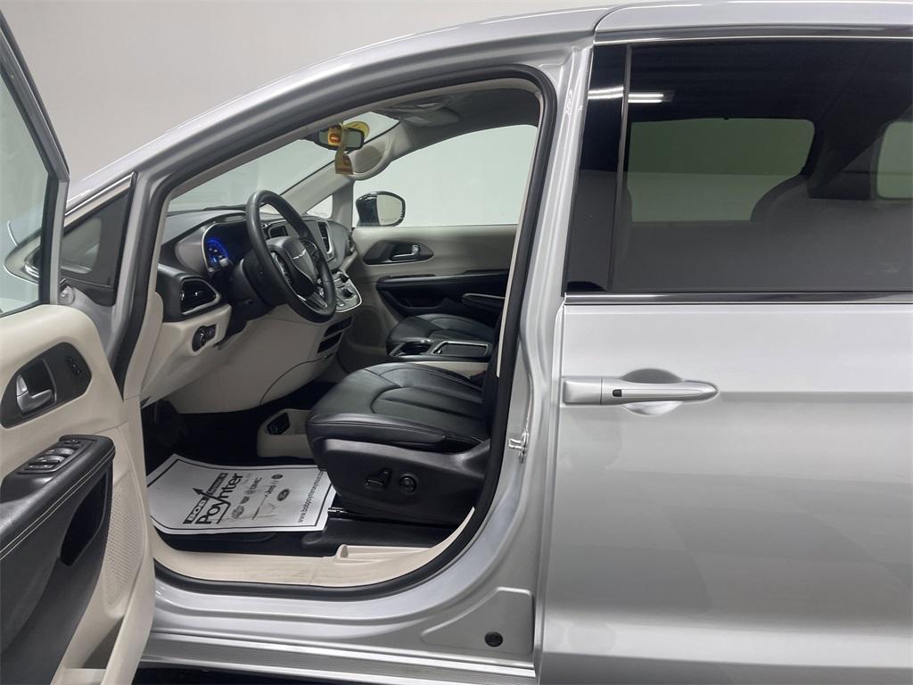 used 2024 Chrysler Pacifica car, priced at $30,278
