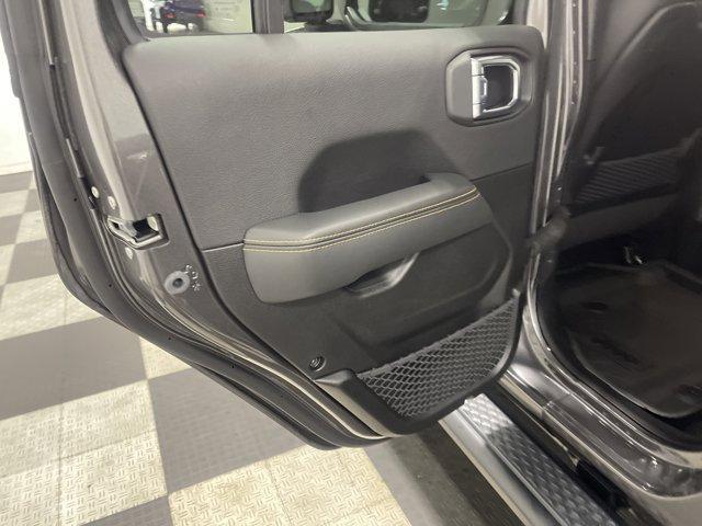 new 2026 Jeep Gladiator car, priced at $46,137