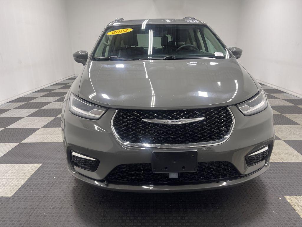 used 2022 Chrysler Pacifica car, priced at $20,019