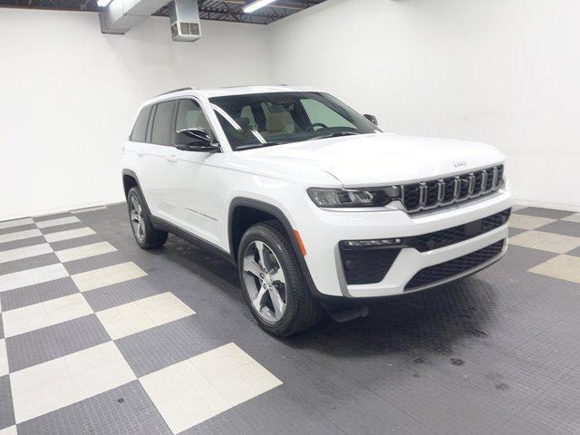 new 2026 Jeep Grand Cherokee car, priced at $48,928