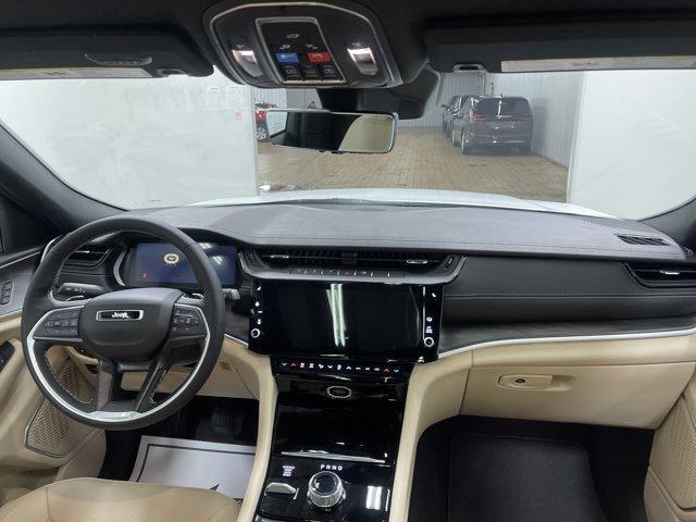 new 2026 Jeep Grand Cherokee car, priced at $48,928