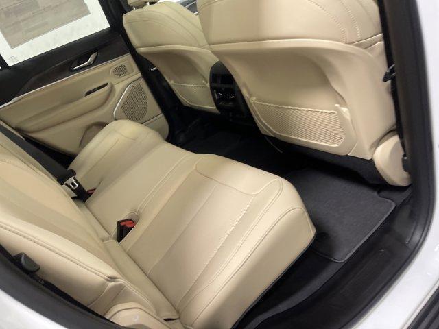 new 2026 Jeep Grand Cherokee car, priced at $48,928