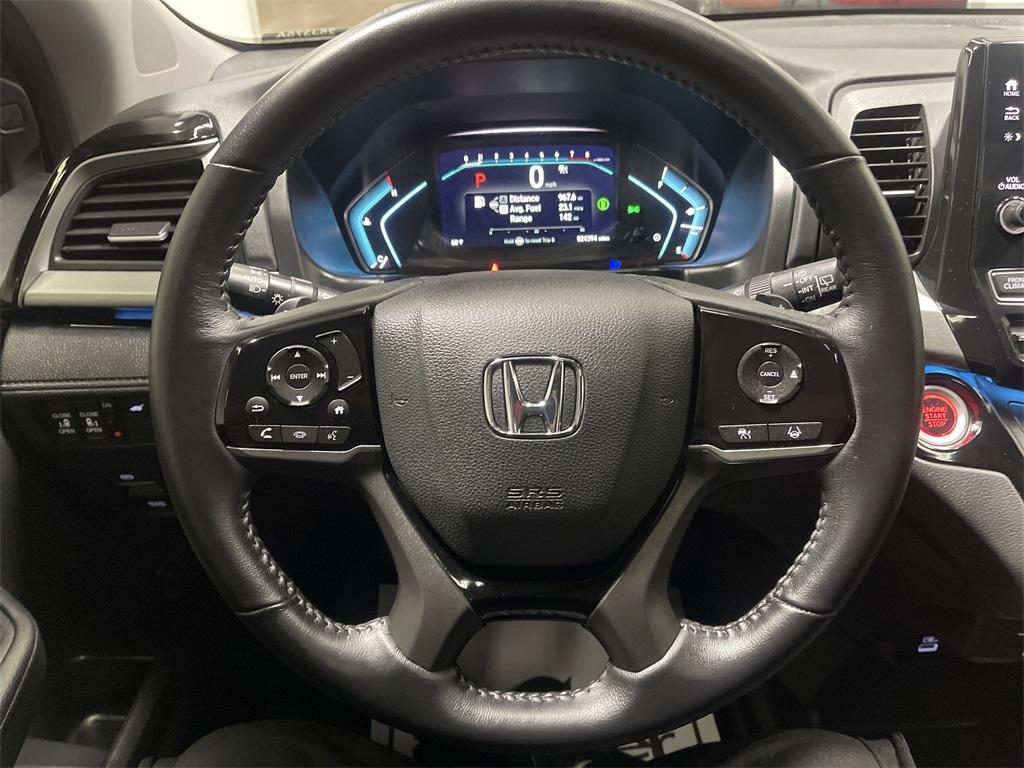 used 2024 Honda Odyssey car, priced at $37,714
