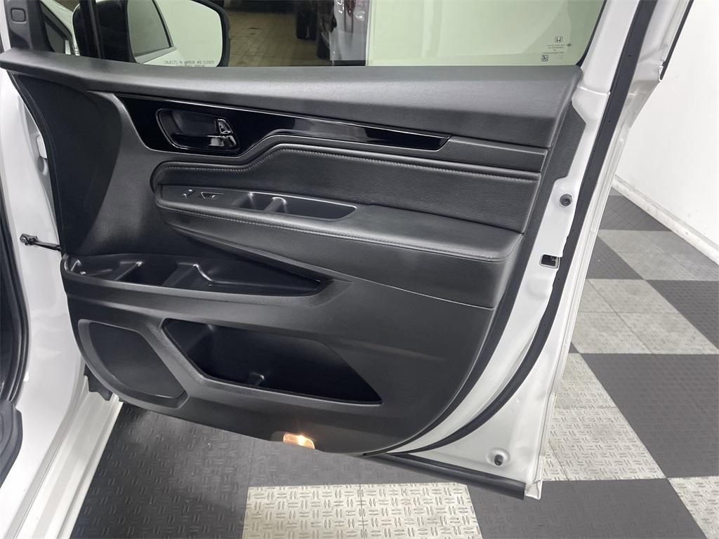 used 2024 Honda Odyssey car, priced at $37,714