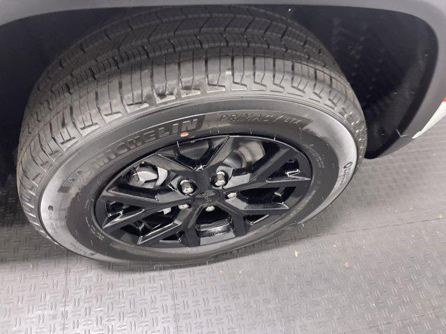 new 2025 Jeep Grand Cherokee car, priced at $40,599