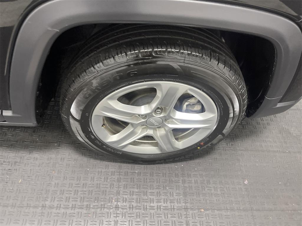 used 2024 Jeep Compass car, priced at $19,091