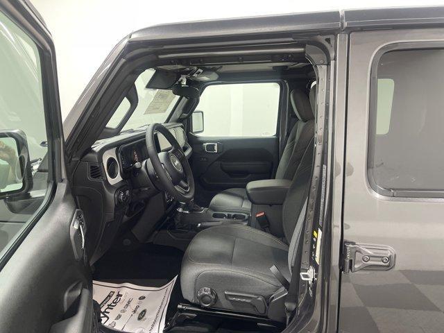 new 2025 Jeep Gladiator car, priced at $40,943