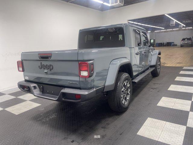 new 2026 Jeep Gladiator car, priced at $46,137