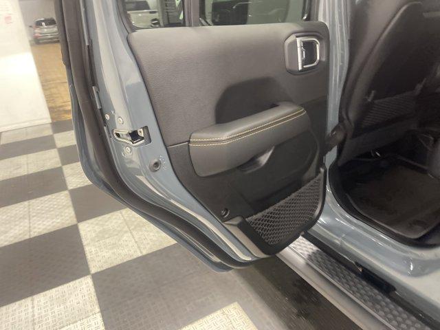 new 2026 Jeep Gladiator car, priced at $46,137