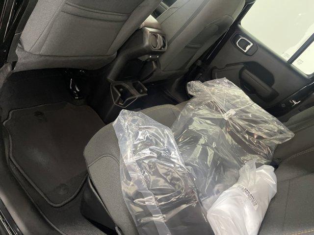 new 2025 Jeep Gladiator car, priced at $40,773