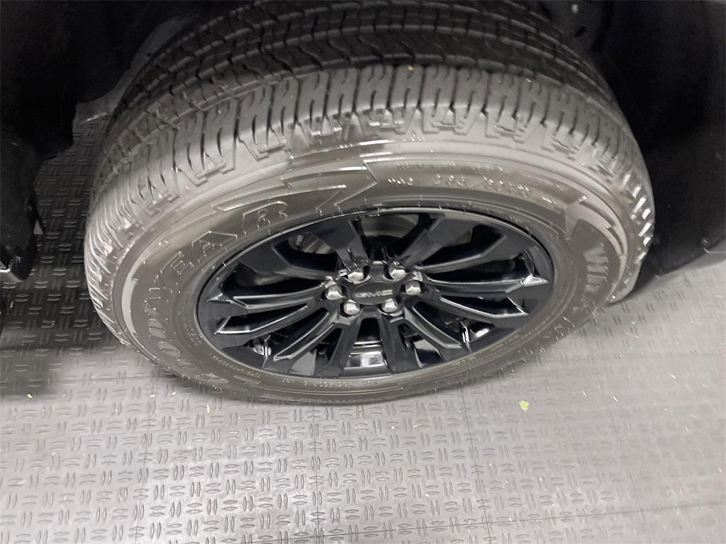 used 2022 GMC Canyon car, priced at $29,033