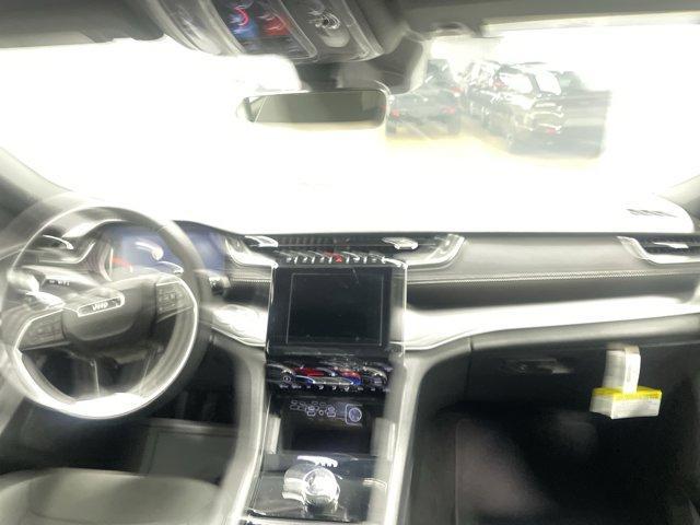 new 2026 Jeep Grand Cherokee car, priced at $42,167