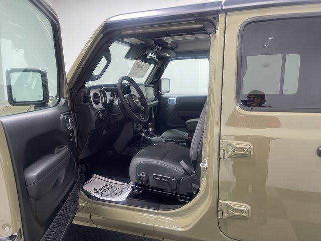 new 2025 Jeep Gladiator car, priced at $40,943