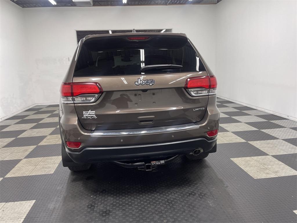 used 2020 Jeep Grand Cherokee car, priced at $22,154