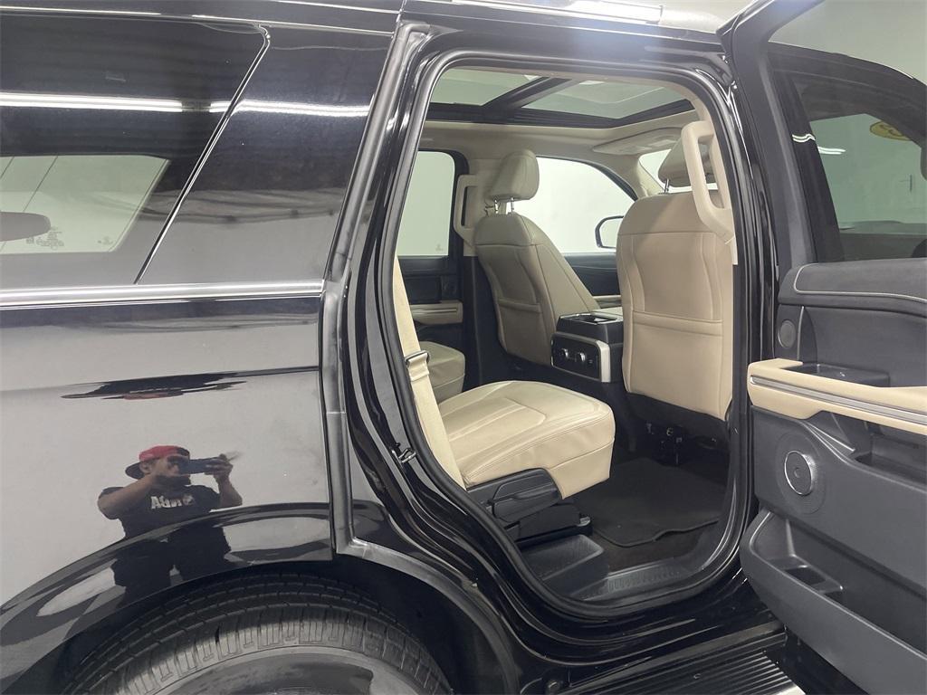 used 2023 Ford Expedition car, priced at $38,872