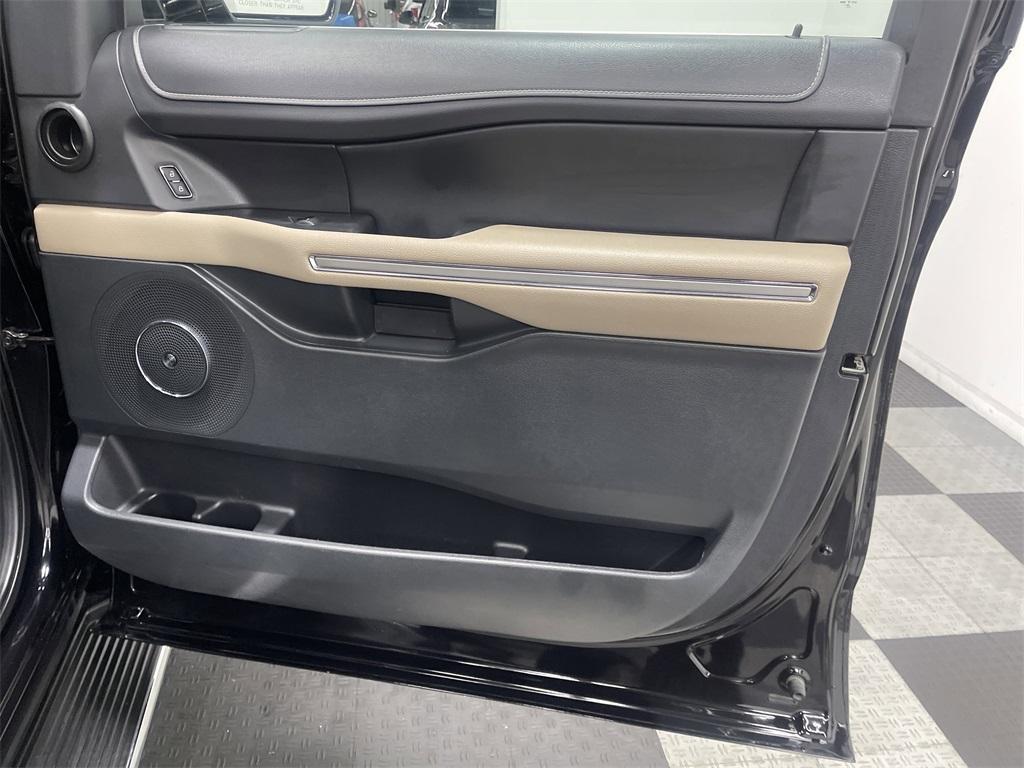 used 2023 Ford Expedition car, priced at $38,872