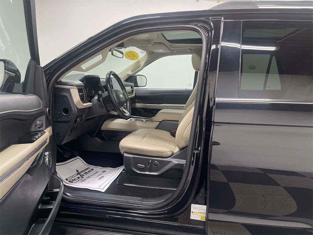 used 2023 Ford Expedition car, priced at $38,872