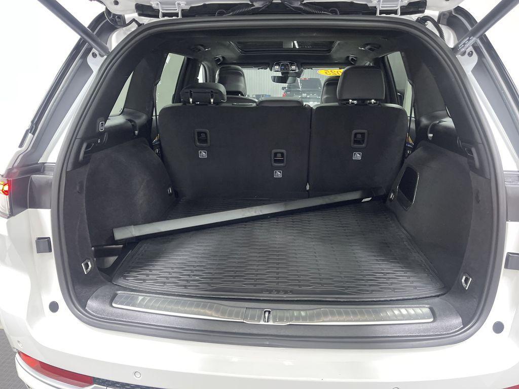 used 2025 Jeep Grand Cherokee car, priced at $48,411