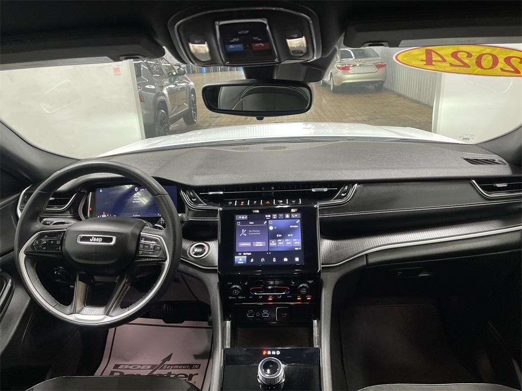 used 2024 Jeep Grand Cherokee L car, priced at $28,652