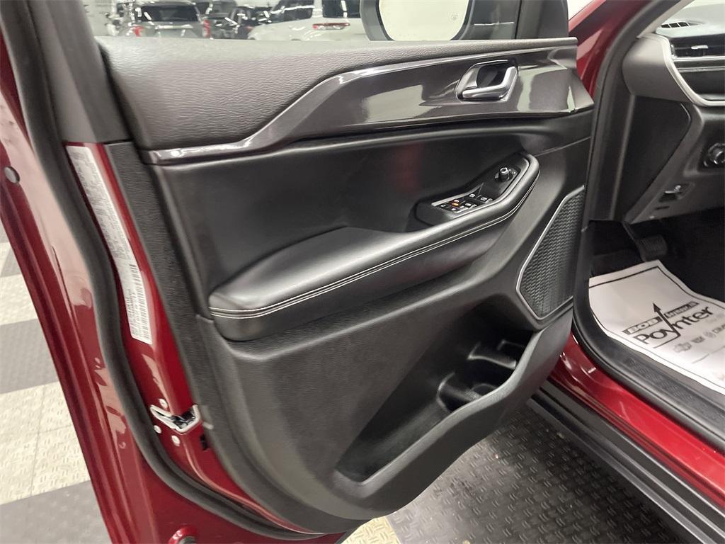 used 2022 Jeep Grand Cherokee car, priced at $28,226