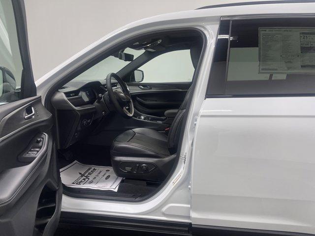 new 2025 Jeep Grand Cherokee L car, priced at $45,864