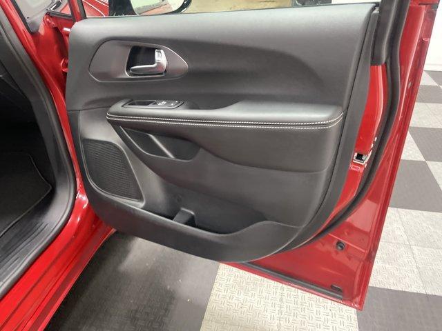 new 2026 Chrysler Pacifica car, priced at $42,404