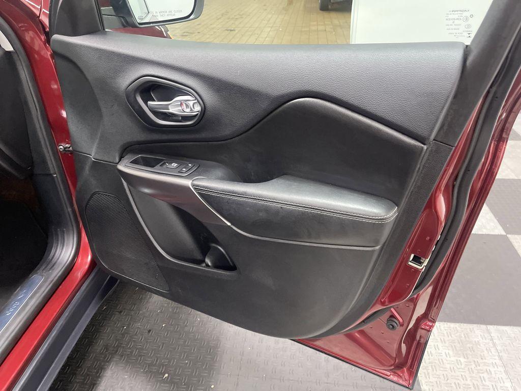 used 2019 Jeep Cherokee car, priced at $18,509
