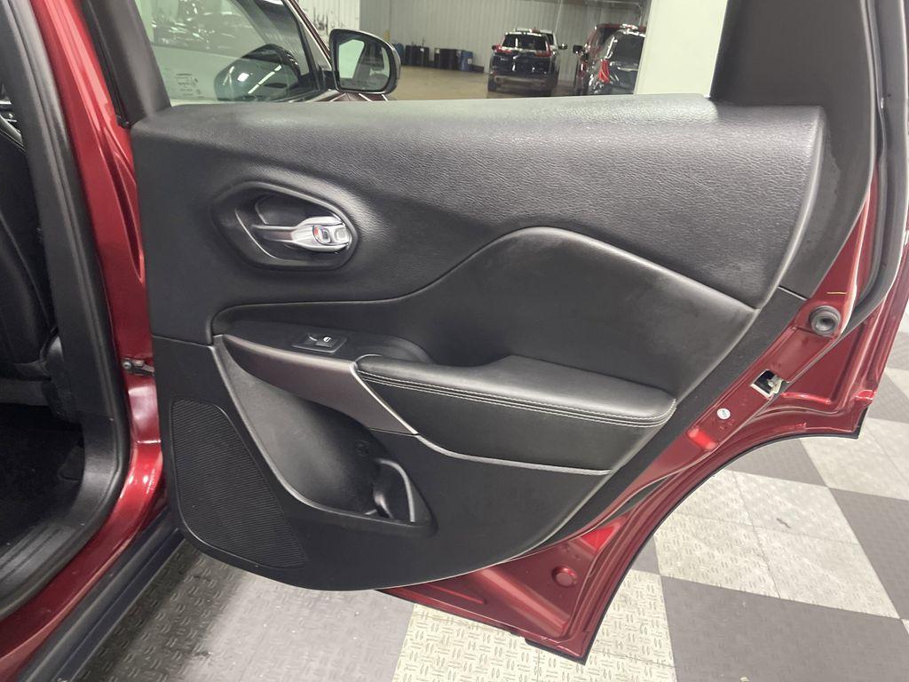 used 2019 Jeep Cherokee car, priced at $18,509