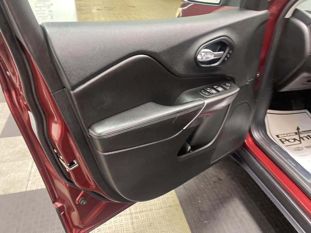 used 2019 Jeep Cherokee car, priced at $18,509