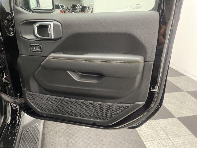 new 2025 Jeep Gladiator car, priced at $42,226