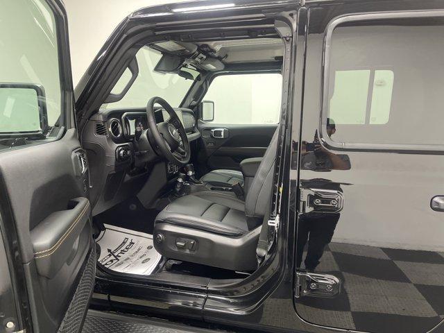 new 2025 Jeep Gladiator car, priced at $42,226