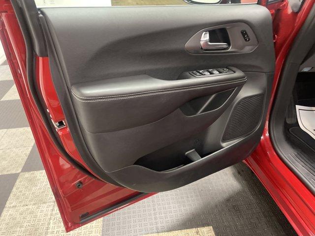 new 2026 Chrysler Pacifica car, priced at $40,023