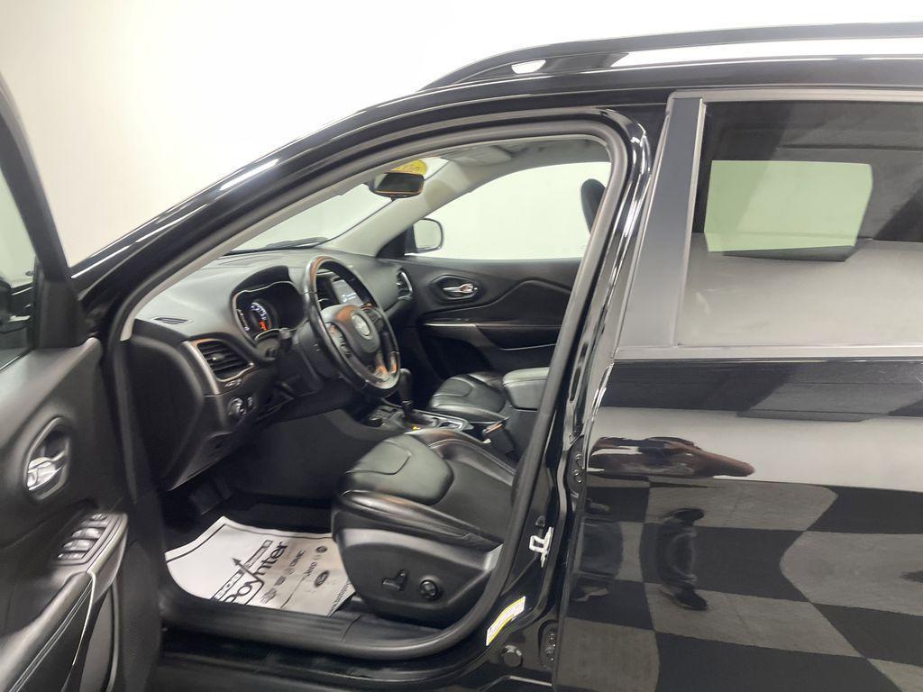 used 2020 Jeep Cherokee car, priced at $19,661