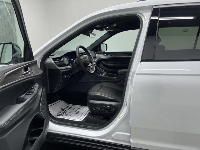 new 2026 Jeep Grand Cherokee L car, priced at $43,980