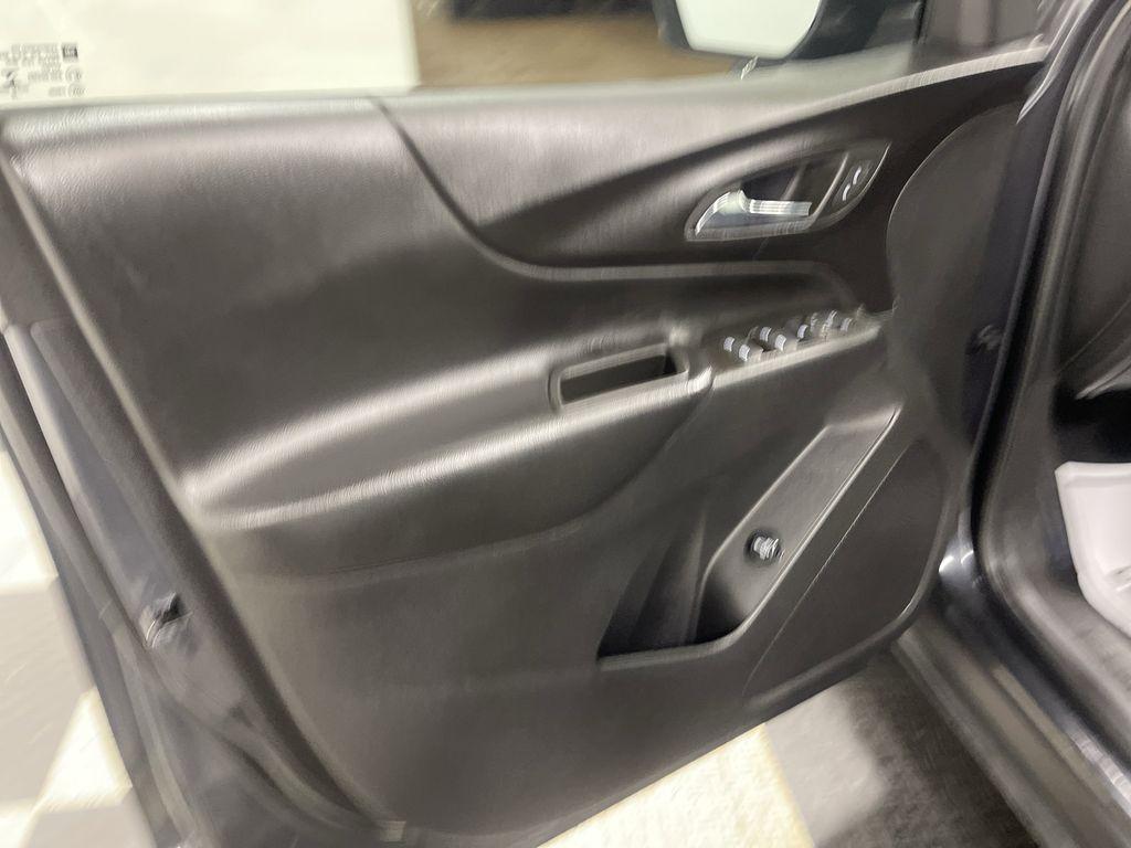 used 2023 Chevrolet Equinox car, priced at $19,938