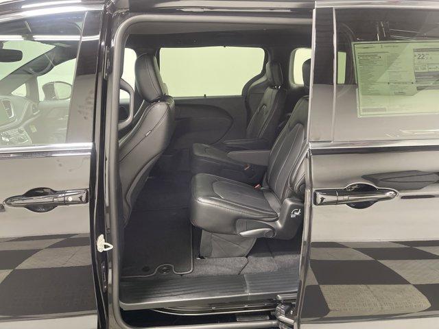 new 2027 Chrysler Pacifica car, priced at $44,394