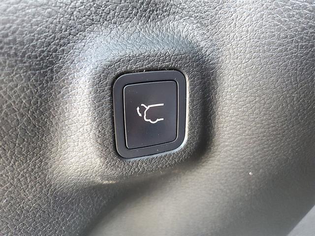 used 2022 Jeep Compass car, priced at $22,098
