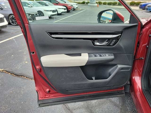 used 2024 Honda CR-V car, priced at $31,000