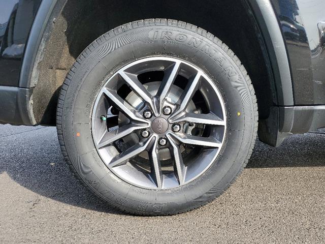 used 2019 Jeep Grand Cherokee car, priced at $13,000