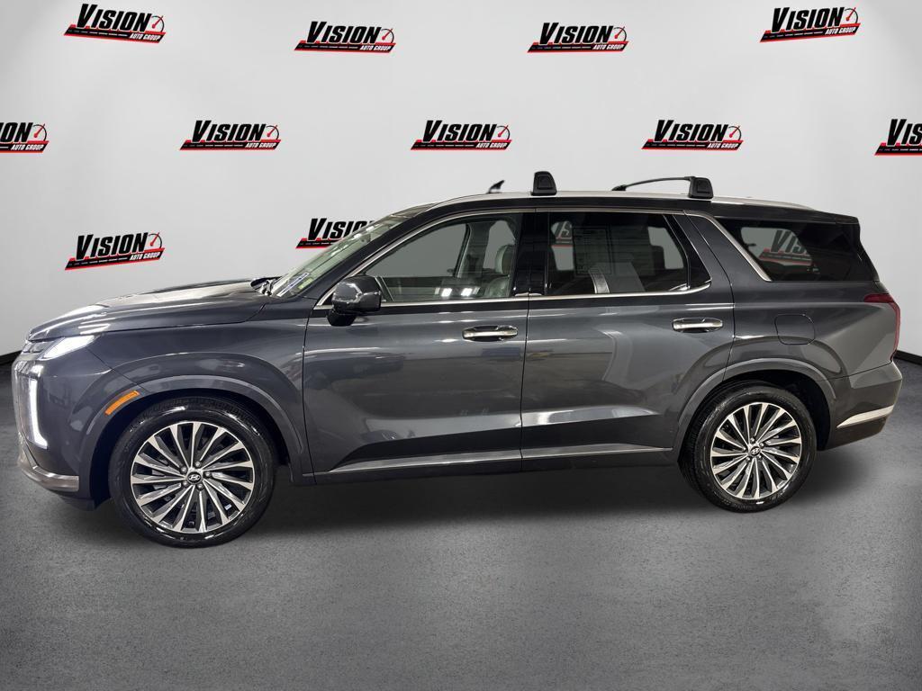 used 2024 Hyundai Palisade car, priced at $40,217