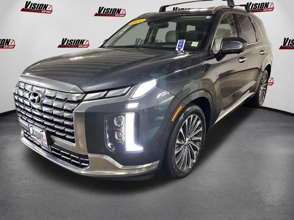 used 2024 Hyundai Palisade car, priced at $40,217