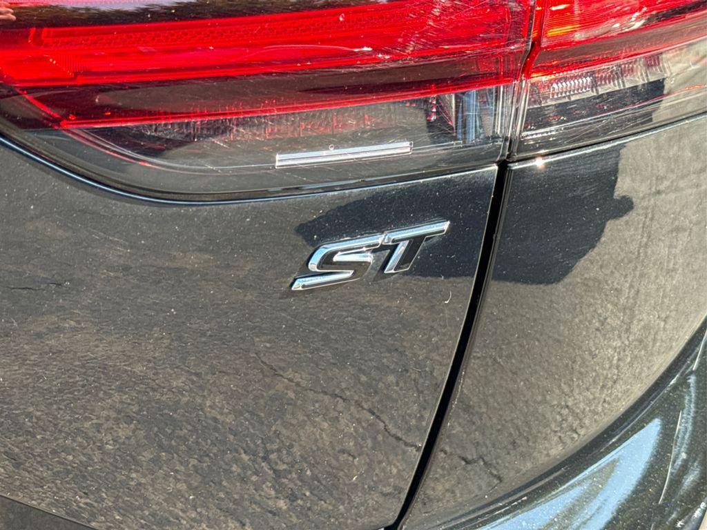 used 2022 Buick Envision car, priced at $20,777