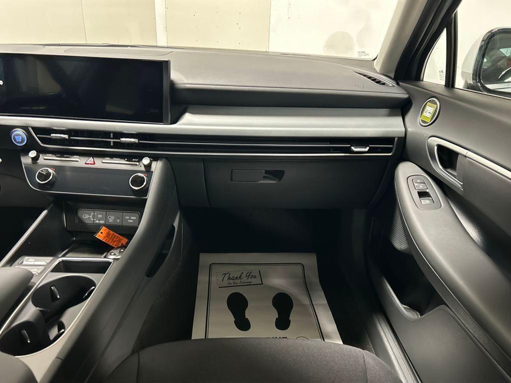 new 2025 Hyundai Sonata Hybrid car, priced at $28,250