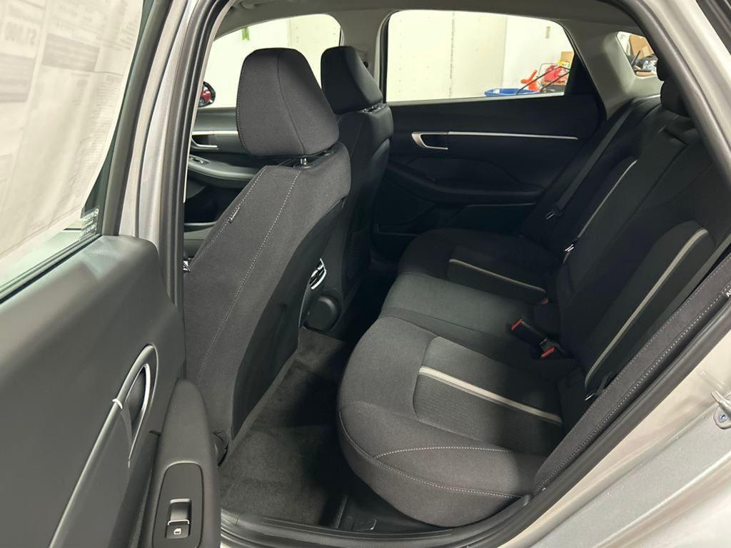 new 2025 Hyundai Sonata Hybrid car, priced at $28,250